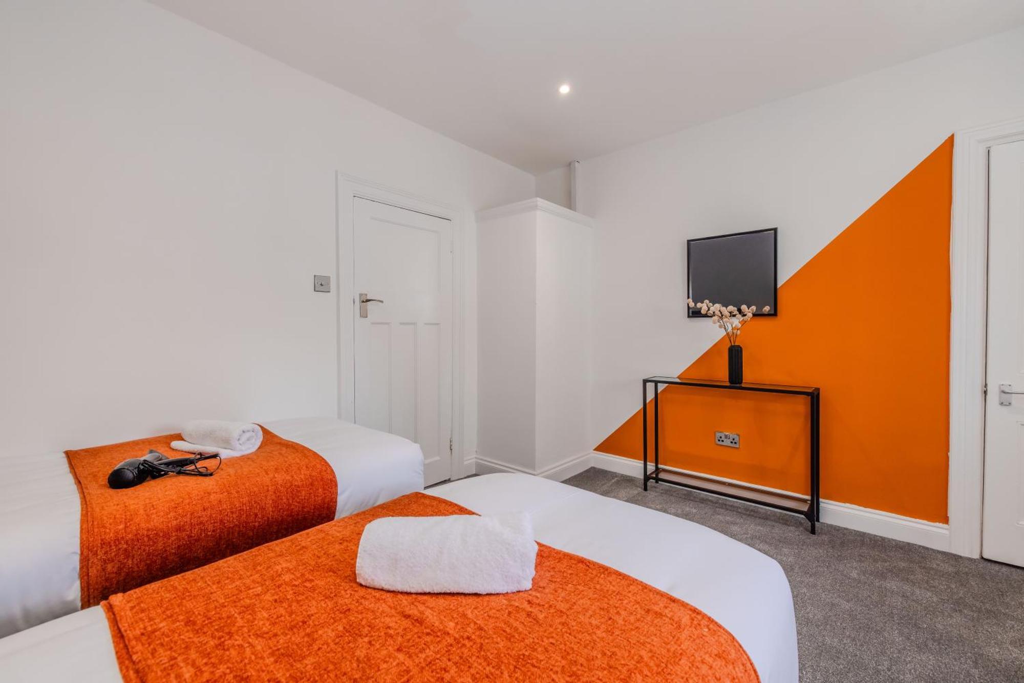 Amazing 3 Bedroom Flat I Next To Brighton Beach & Shopping Center Exterior photo