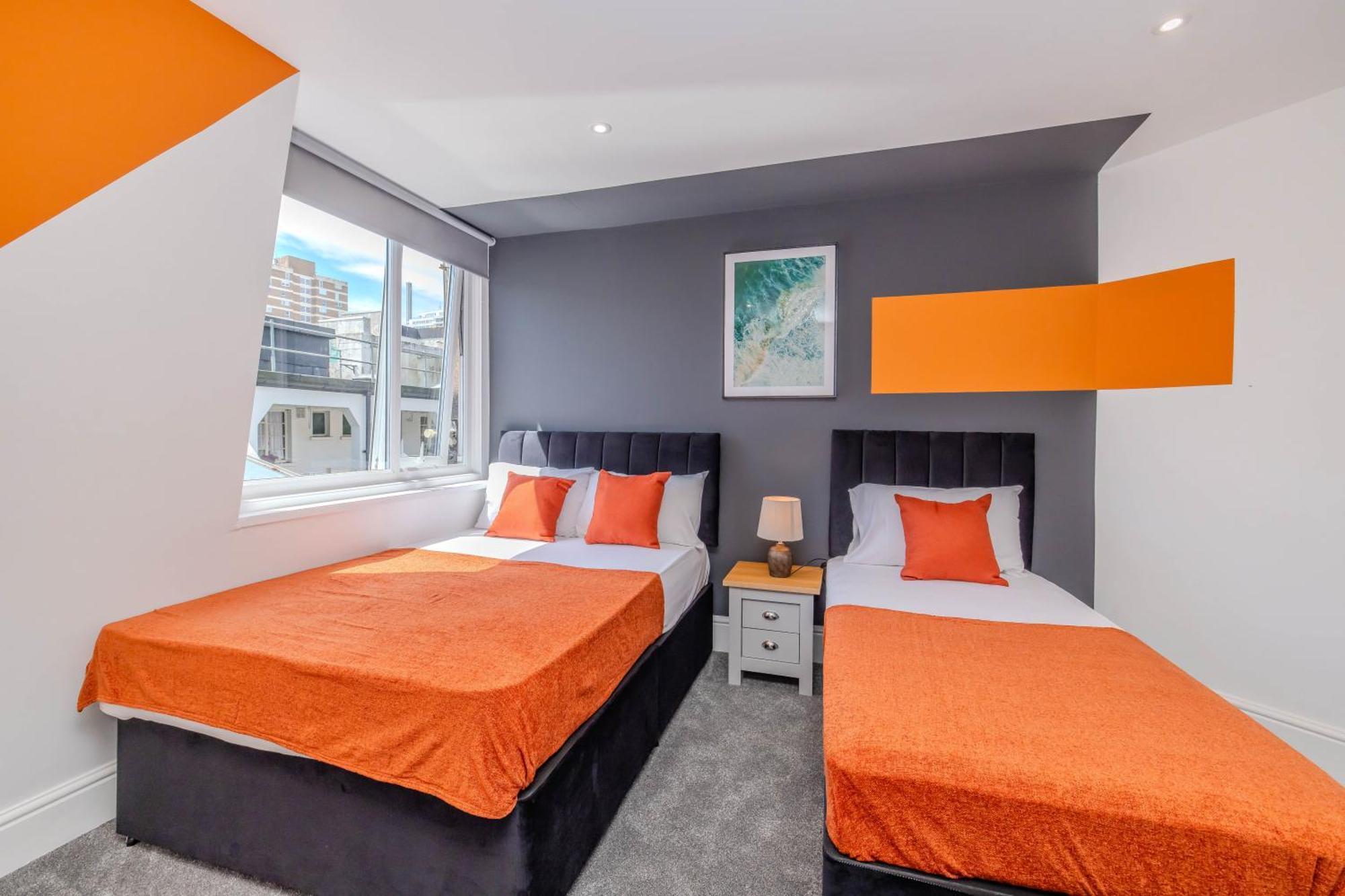 Amazing 3 Bedroom Flat I Next To Brighton Beach & Shopping Center Exterior photo