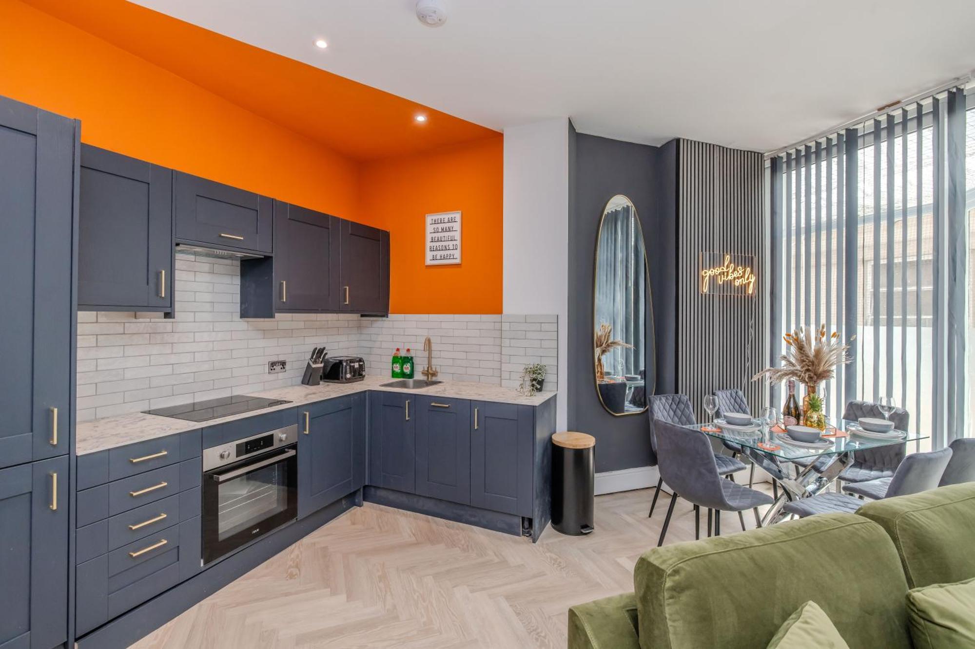 Amazing 3 Bedroom Flat I Next To Brighton Beach & Shopping Center Exterior photo