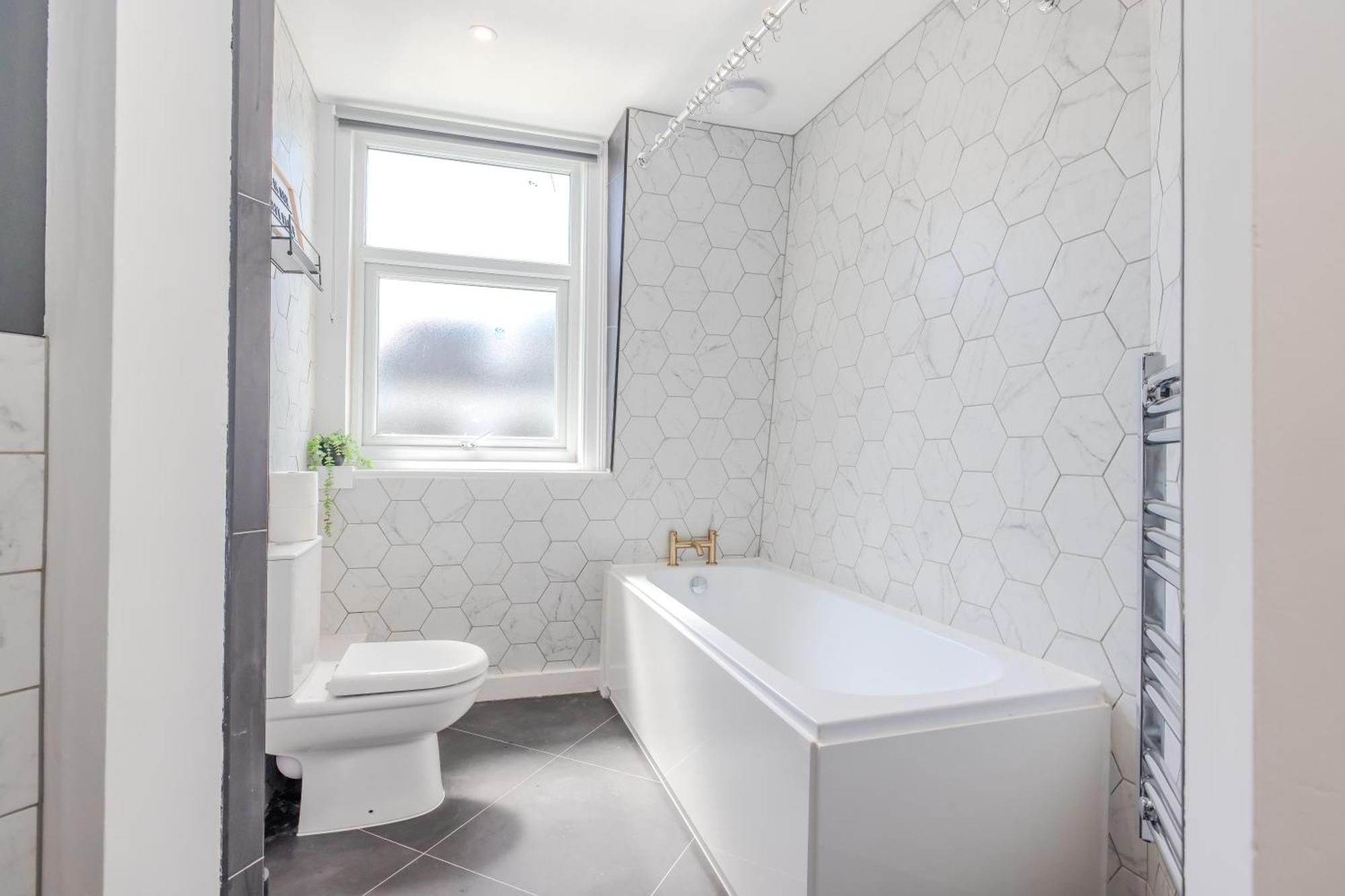 Amazing 3 Bedroom Flat I Next To Brighton Beach & Shopping Center Exterior photo